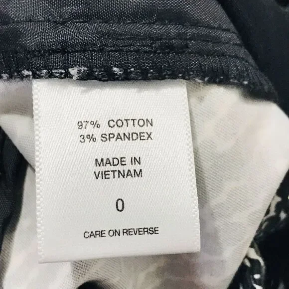 7th Avenue New York and Company size 0.      A224 - Picture 6 of 6